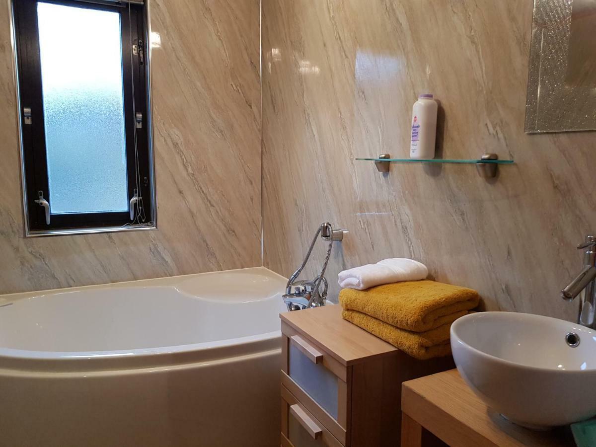 Loch Ness And Highlands Holiday Home Bearnock Eksteriør bilde